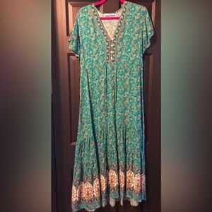 Women’s Bohemian Floral Print Turquoise/Teal Maxi Dress
R Vioimos 
Size L